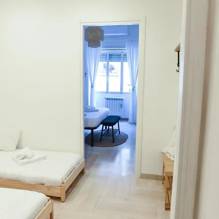 Trastevere Station - Terrace In The Centre * Řím